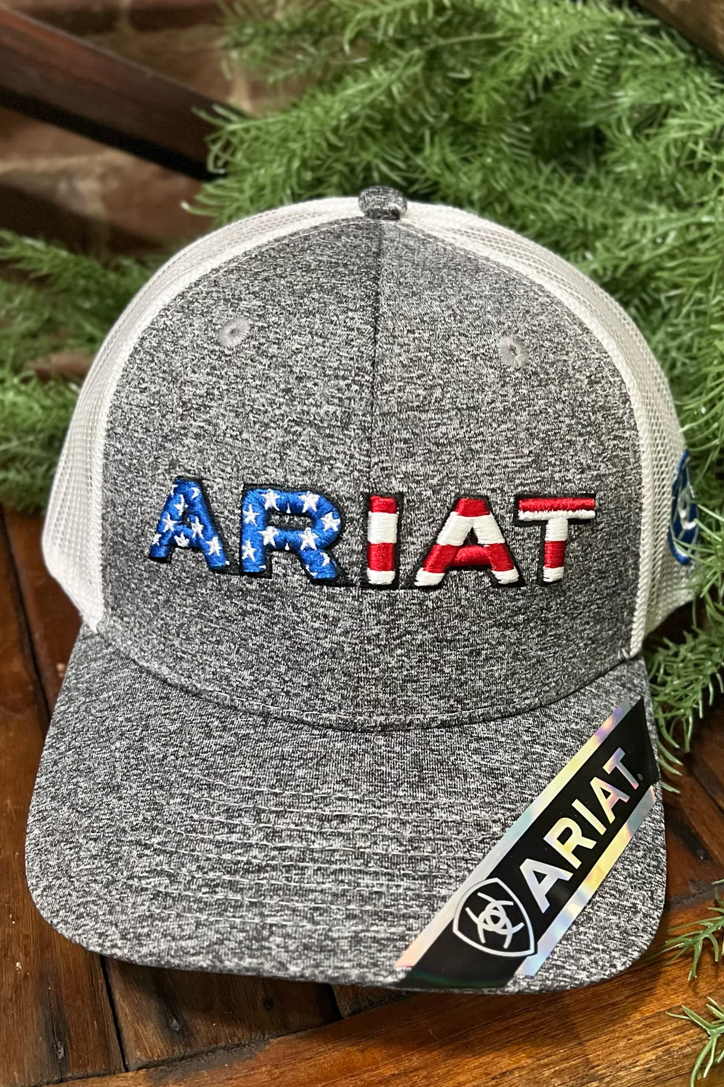 Ariat Men's Embroidered USA Flag Logo Cap
